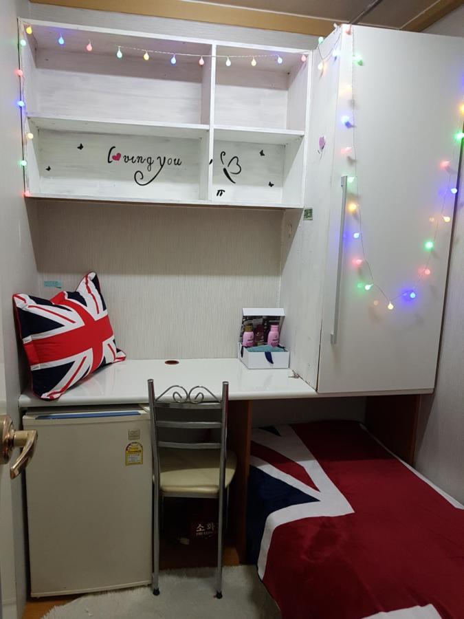 Female Only - Coco Stay Jongno Hyehwa Station Seoul Exteriör bild